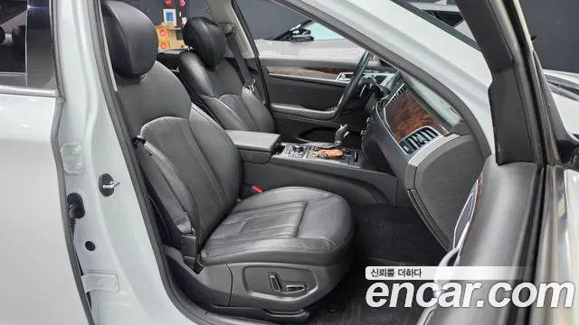 Hyundai Genesis 2016 thumb 10