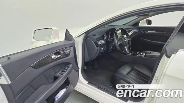 Mercedes-Benz CLS-Class 2011 thumb 10