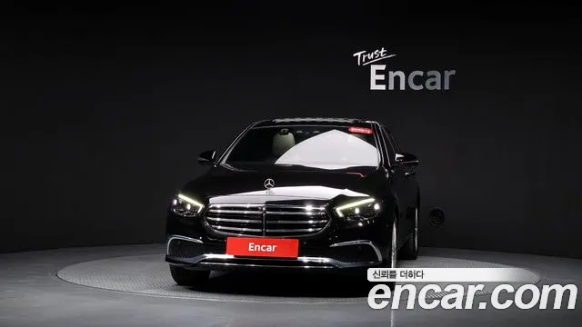Mercedes-Benz E-Класс 2023 thumb 2