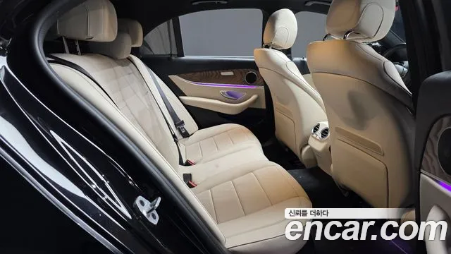 Mercedes-Benz E-Класс 2023 thumb 10