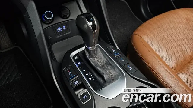Hyundai Santa Fe 2015 thumb 9