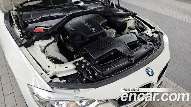 BMW 4-Series 2015 thumb 6