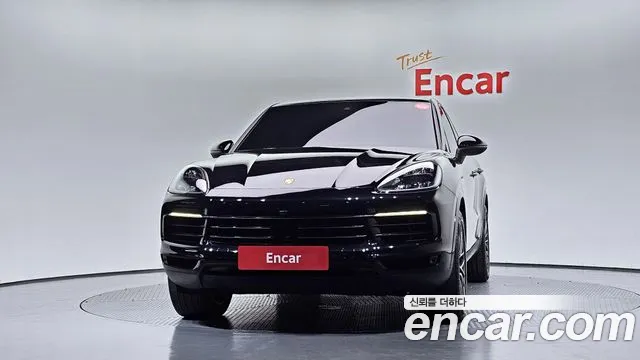 Porsche Cayenne 2021 thumb 3