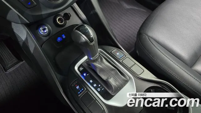 Hyundai Santa Fe 2015 thumb 9