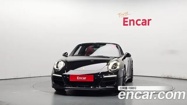 Porsche 911 2017 thumb 3