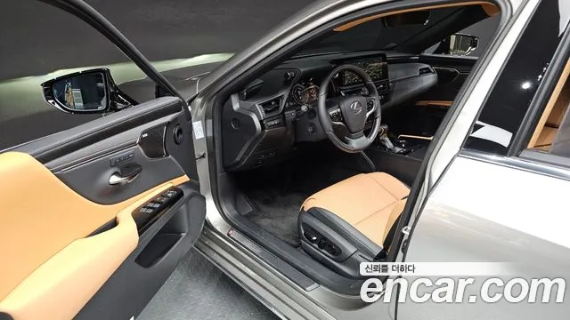 Lexus ES 2026 thumb 9