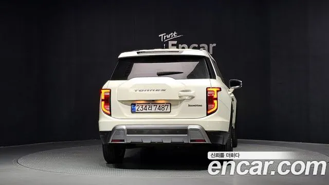 KG_Mobility_Ssangyong Torres 2022 thumb 4