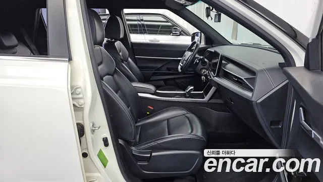 KG_Mobility_Ssangyong Torres 2022 thumb 11