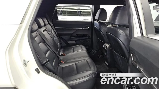 KG_Mobility_Ssangyong Torres 2022 thumb 12