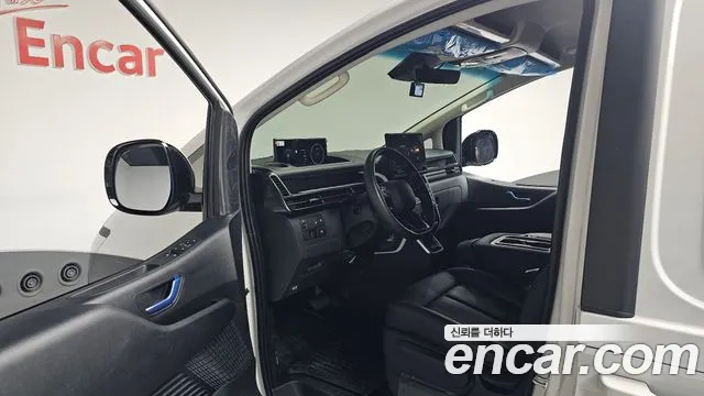 Hyundai Staria 2026 thumb 9