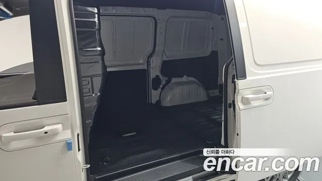 Hyundai Staria 2026 thumb 10