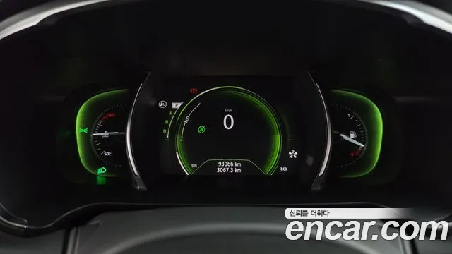 Renault-KoreaSamsung Megane 2018 thumb 8