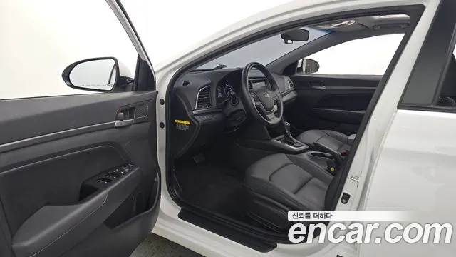 Hyundai Avante 2016 thumb 9
