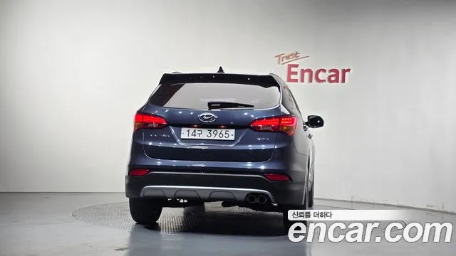 Hyundai Santa Fe 2015 thumb 3