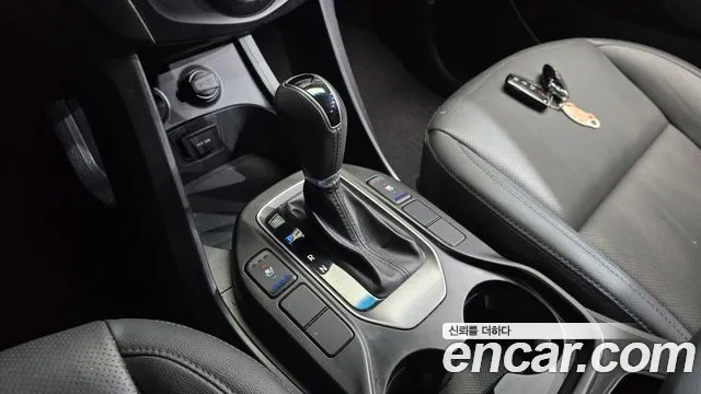 Hyundai Santa Fe 2015 thumb 8