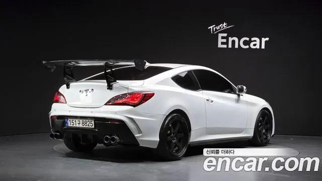 Hyundai Genesis 2010 thumb 2