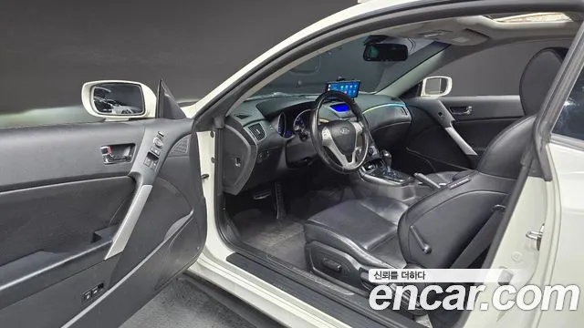 Hyundai Genesis 2010 thumb 10