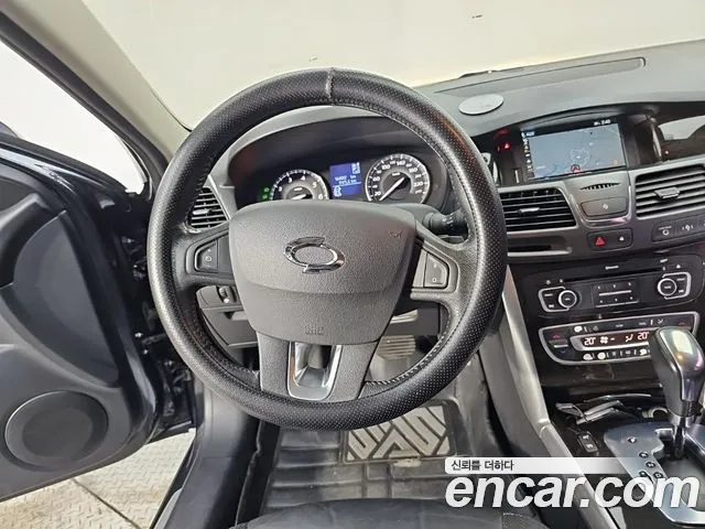 Renault-KoreaSamsung SM5 2013 thumb 8