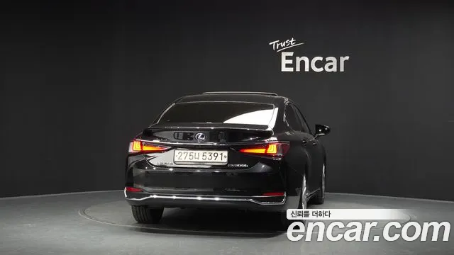 Lexus ES 2021 thumb 4