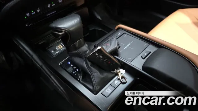 Lexus ES 2021 thumb 9