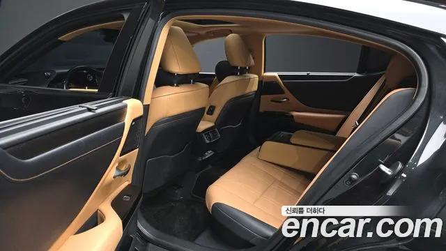 Lexus ES 2021 thumb 11