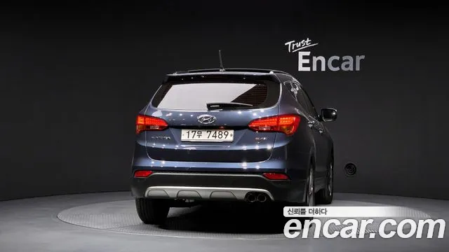 Hyundai Santa Fe 2013 thumb 3