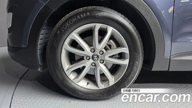 Hyundai Santa Fe 2013 thumb 4