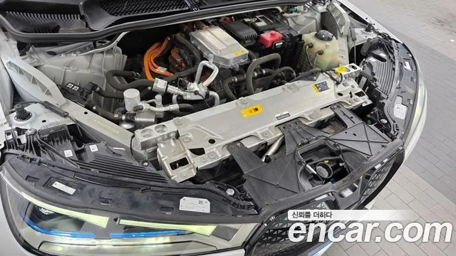 BMW iX 2022 thumb 6