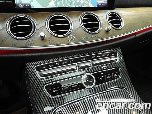 Mercedes-Benz E-Класс 2017 thumb 9