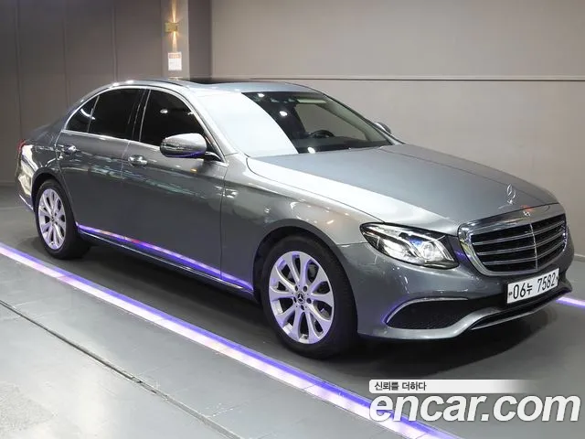 Mercedes-Benz E-Класс 2017 thumb 12