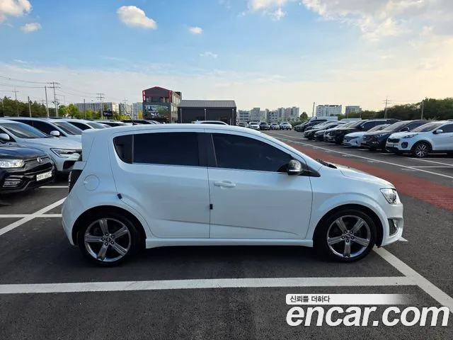 ChevroletGMDaewoo Aveo 2014 thumb 8