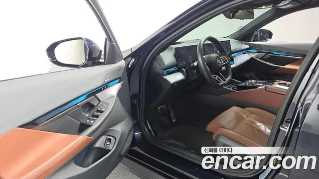 BMW i5 2024 thumb 9