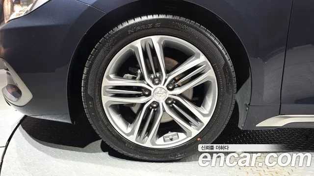 Hyundai Grandeur 2017 thumb 5