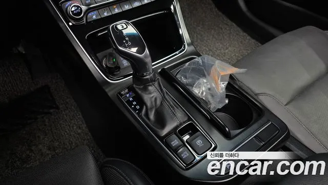 Hyundai Grandeur 2017 thumb 9