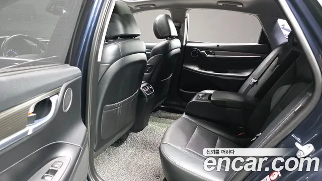 Hyundai Grandeur 2017 thumb 11