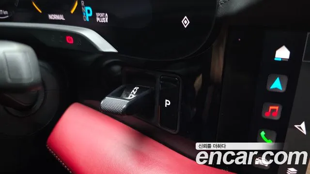 Porsche Taycan 2020 thumb 9