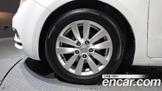 Kia K3 2014 thumb 5