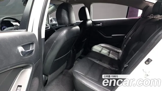 Kia K3 2014 thumb 11