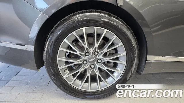 Genesis G80 2022 thumb 5