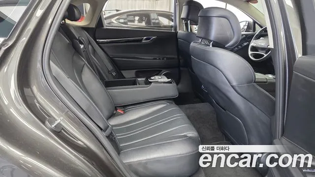 Genesis G80 2022 thumb 11