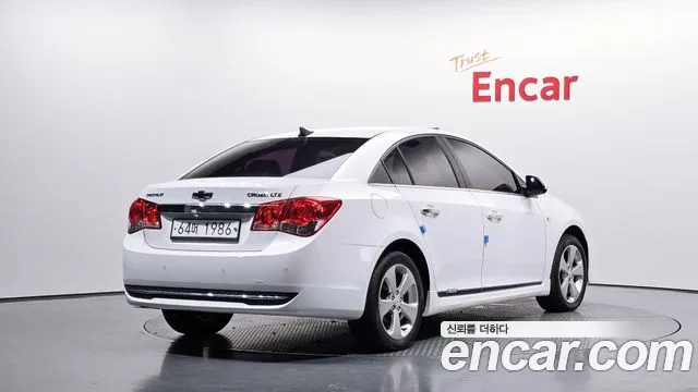 ChevroletGMDaewoo Cruze 2011 thumb 2