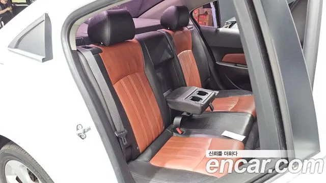 ChevroletGMDaewoo Cruze 2011 thumb 10