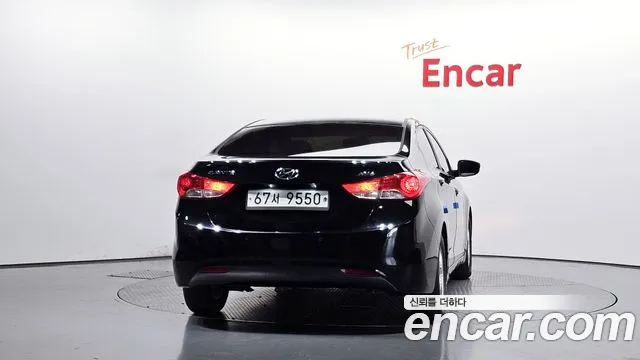Hyundai Avante 2012 thumb 4