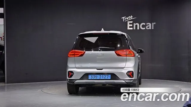 Kia Niro 2022 thumb 4