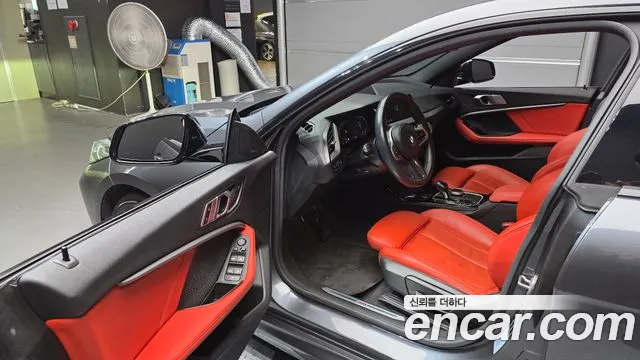 BMW 2-Series 2021 thumb 10