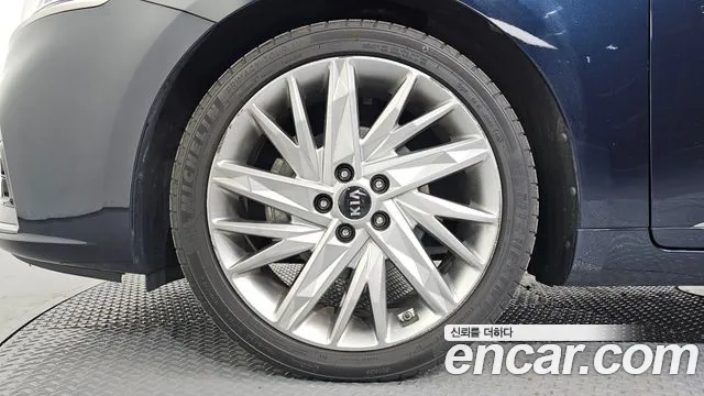 Kia K7 2017 thumb 5