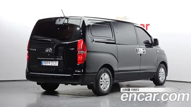 Hyundai Starex 2018 thumb 2