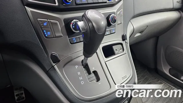 Hyundai Starex 2018 thumb 9