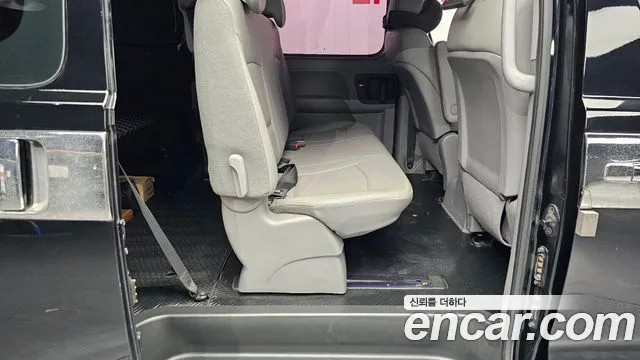 Hyundai Starex 2018 thumb 11