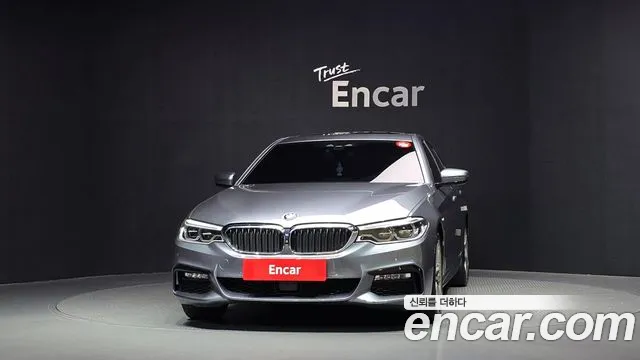 BMW 5-Series 2017 thumb 3